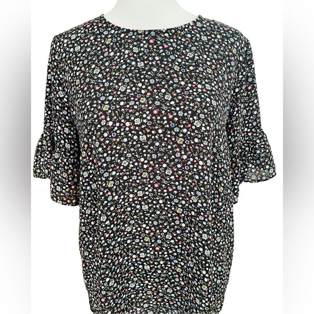 LOFT floral blouse with ruffle elbow length sleeves, size S